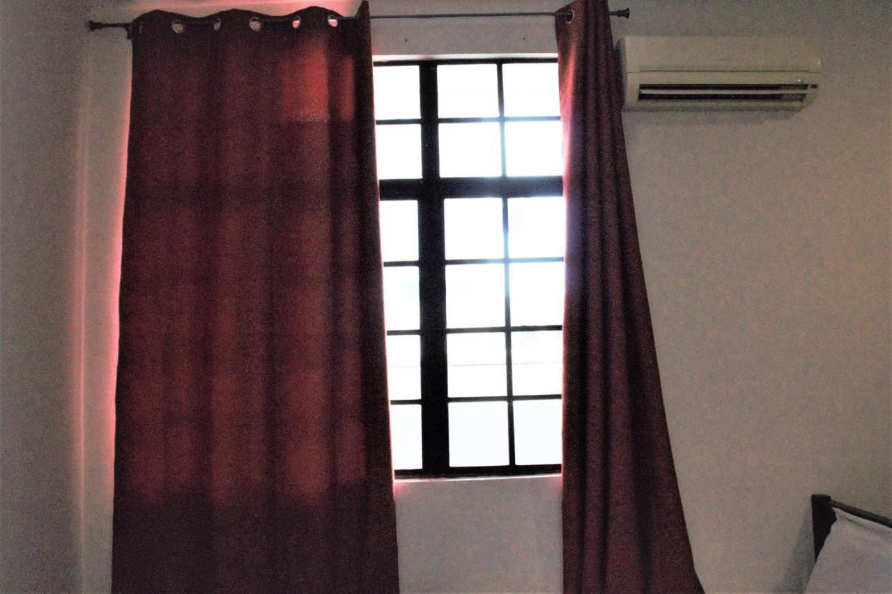 The Explorers Guesthouse And Hostel Kuala Lumpur Exterior foto