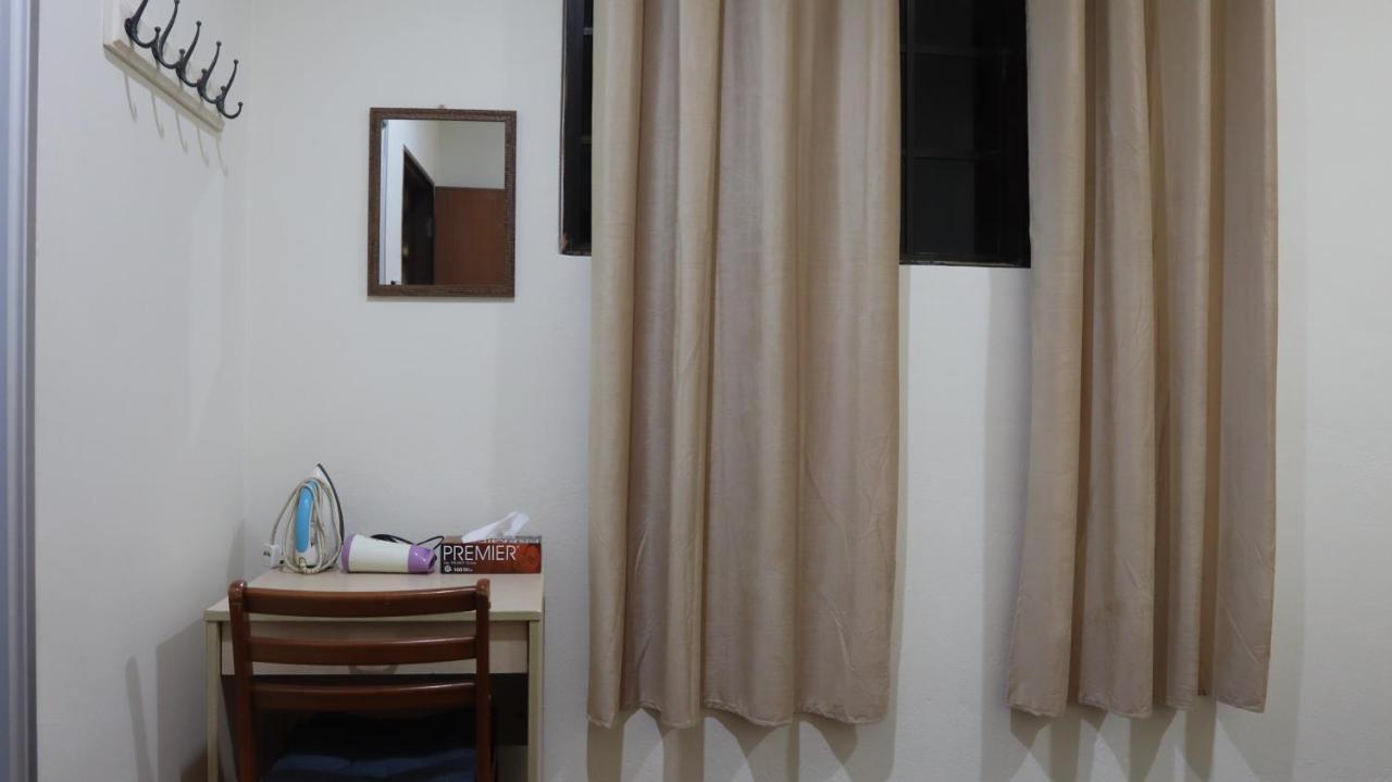 The Explorers Guesthouse And Hostel Kuala Lumpur Exterior foto