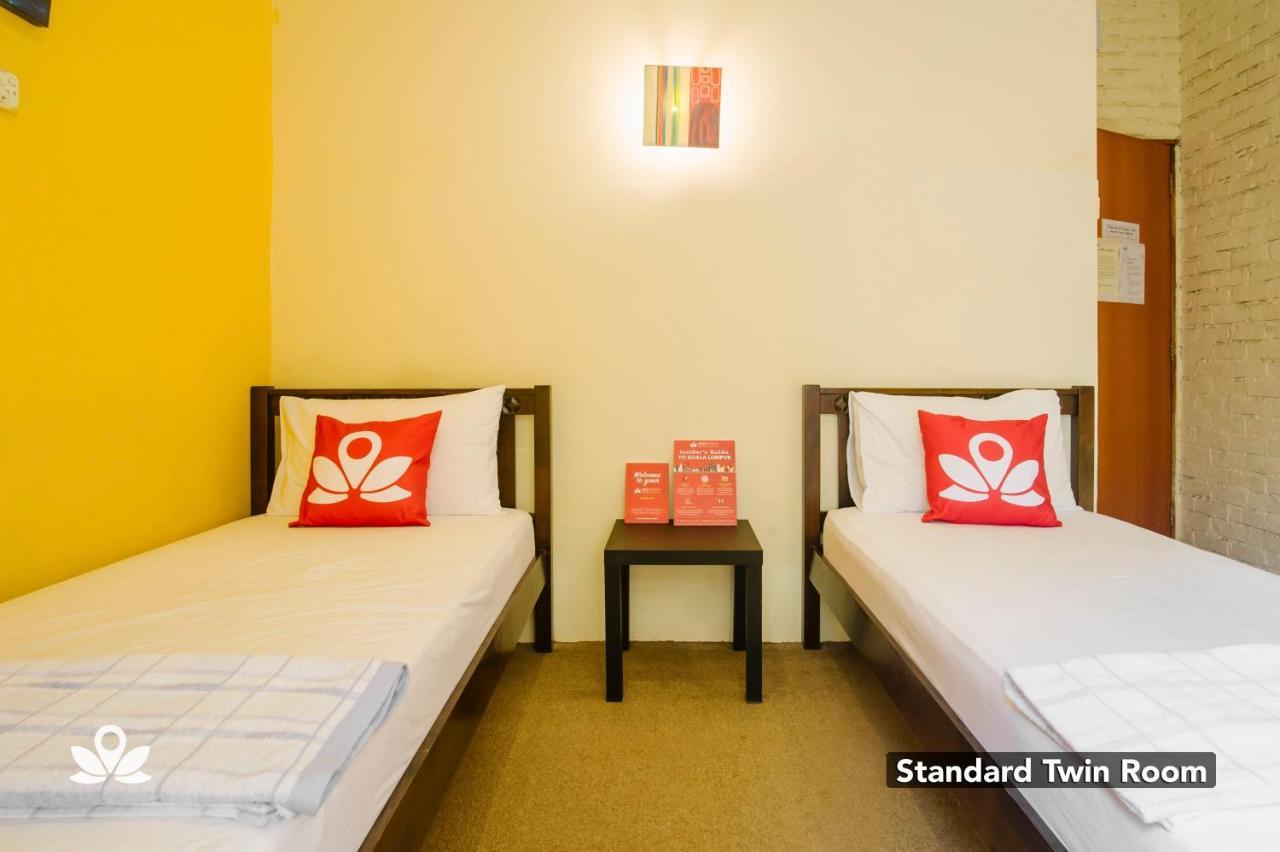 The Explorers Guesthouse And Hostel Kuala Lumpur Exterior foto