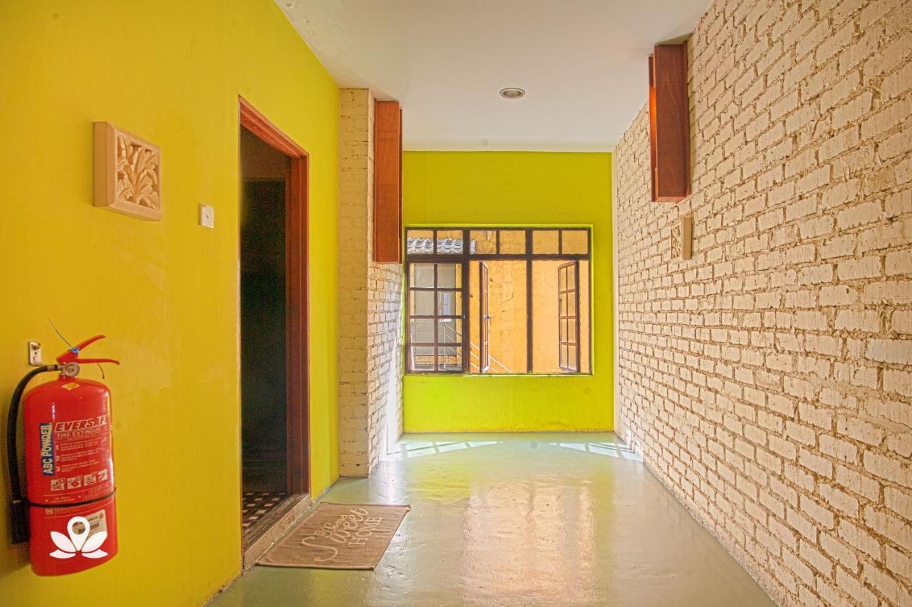 The Explorers Guesthouse And Hostel Kuala Lumpur Exterior foto