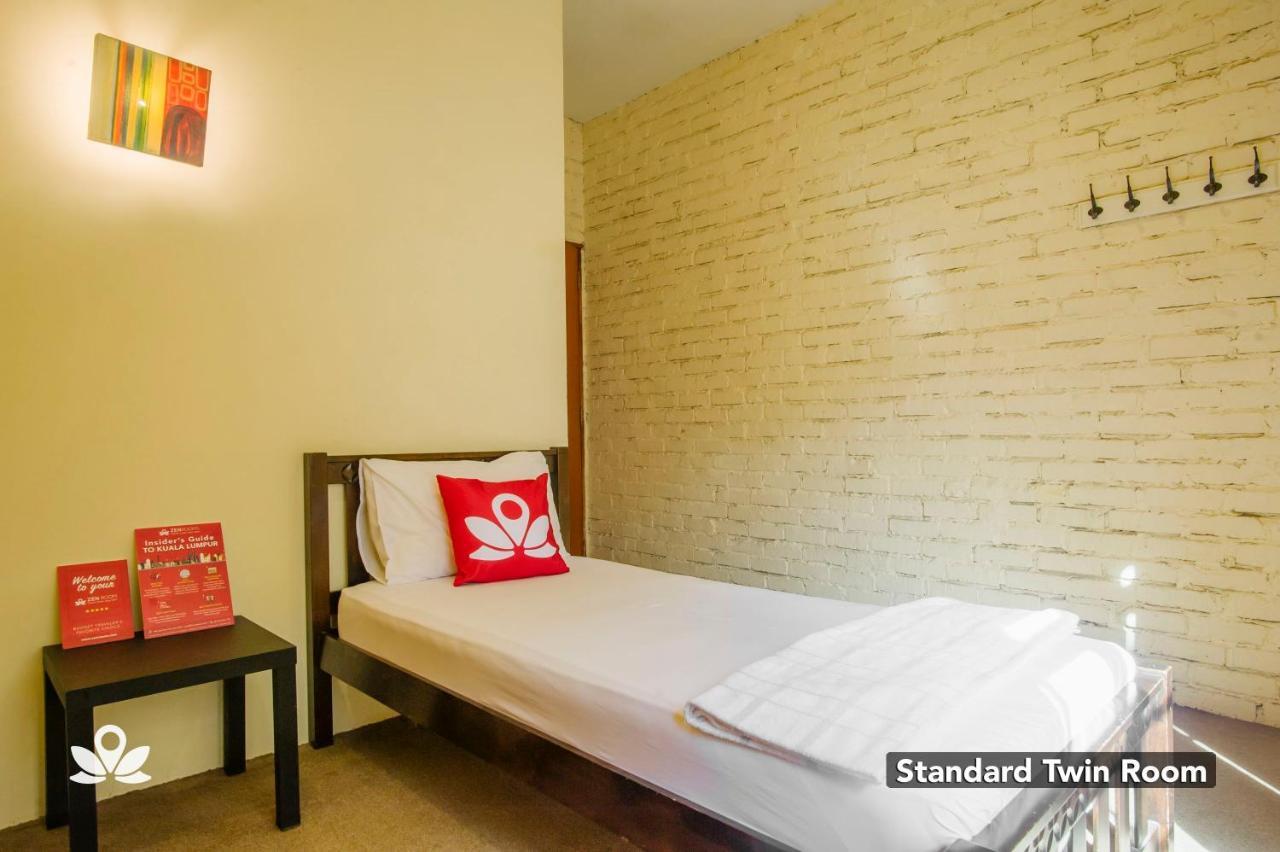 The Explorers Guesthouse And Hostel Kuala Lumpur Exterior foto