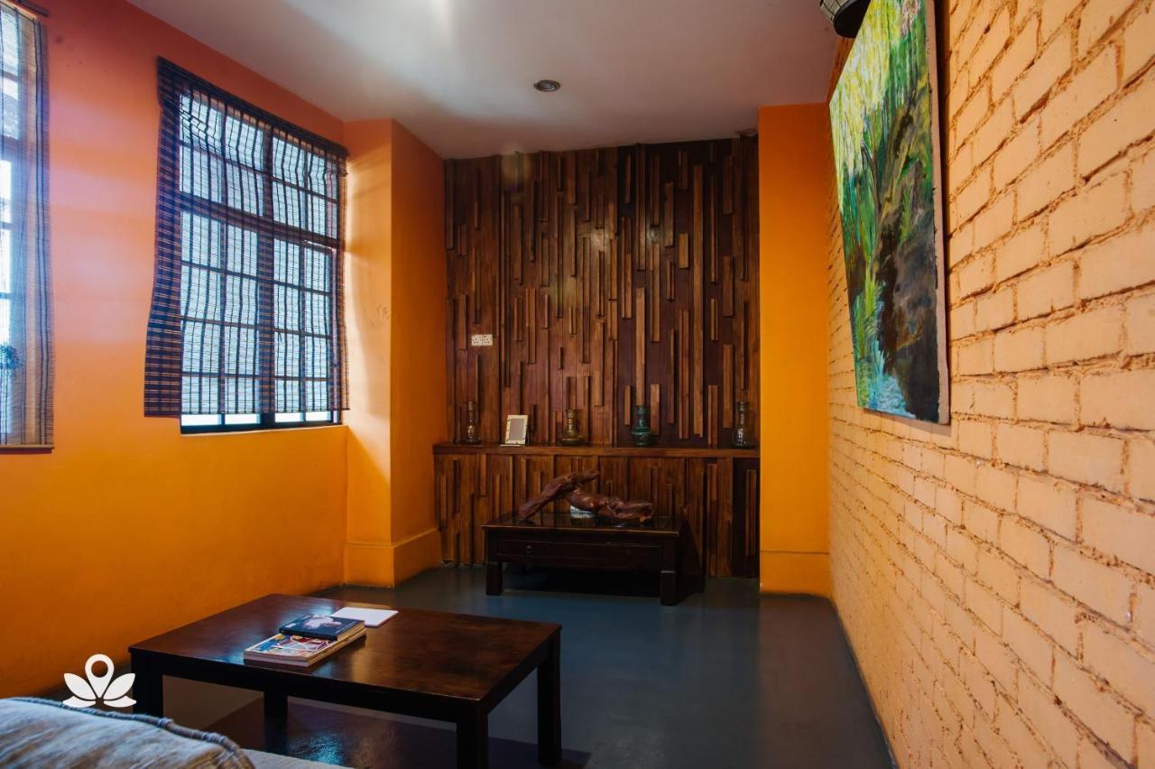 The Explorers Guesthouse And Hostel Kuala Lumpur Exterior foto
